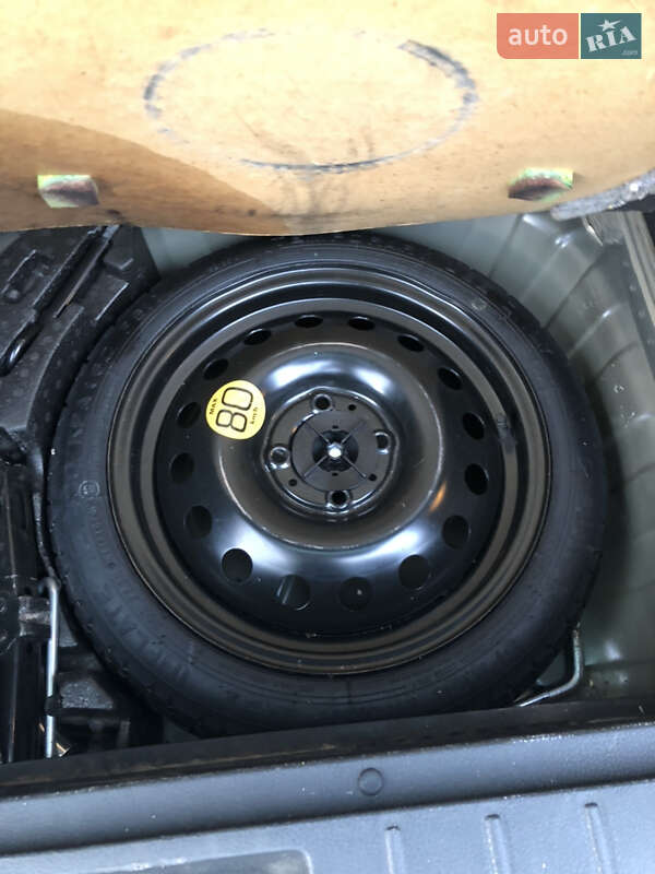 Хэтчбек Nissan Note 2010 в Умани фото 9 Хэтчбек Nissan Note 2010 в Умани