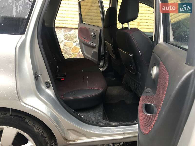 Хэтчбек Nissan Note 2008 в Днепре