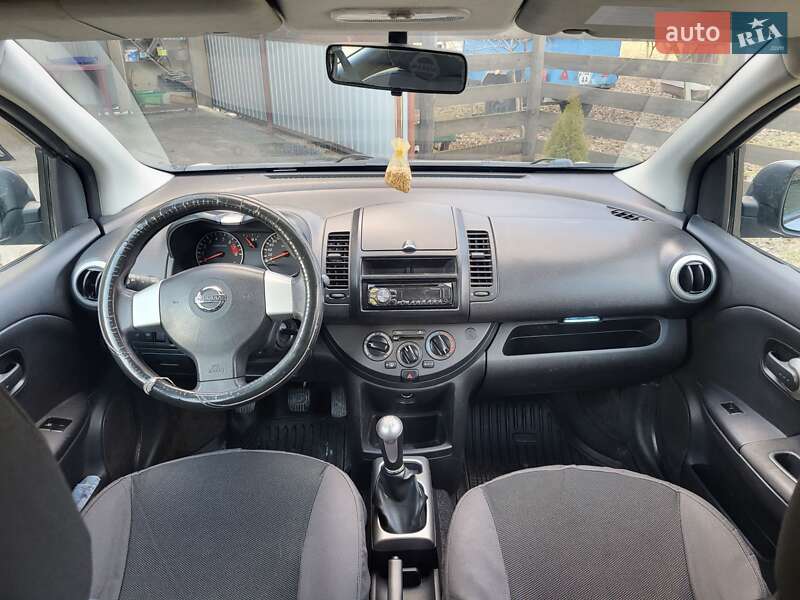 Хетчбек Nissan Note 2011 в Дніпрі