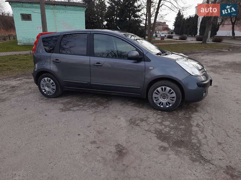 Хэтчбек Nissan Note 2006 в Дубно фото 7 Хэтчбек Nissan Note 2006 в Дубно