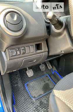 Хэтчбек Nissan Note 2008 в 