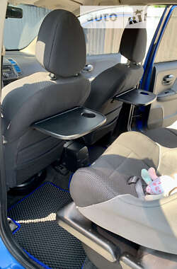 Хэтчбек Nissan Note 2008 в 