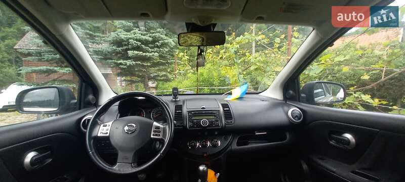Хэтчбек Nissan Note 2010 в Львове
