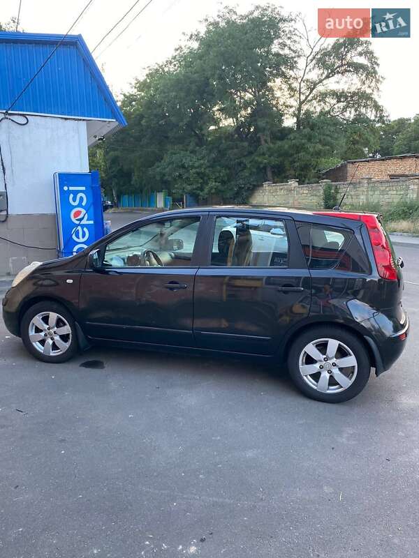 Хэтчбек Nissan Note 2007 в Одессе