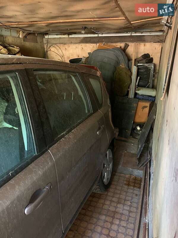 Хетчбек Nissan Note 2007 в Остер фото 18 Хетчбек Nissan Note 2007 в Остер