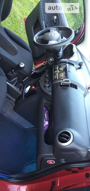 Хэтчбек Nissan Note 2007 в Луцке