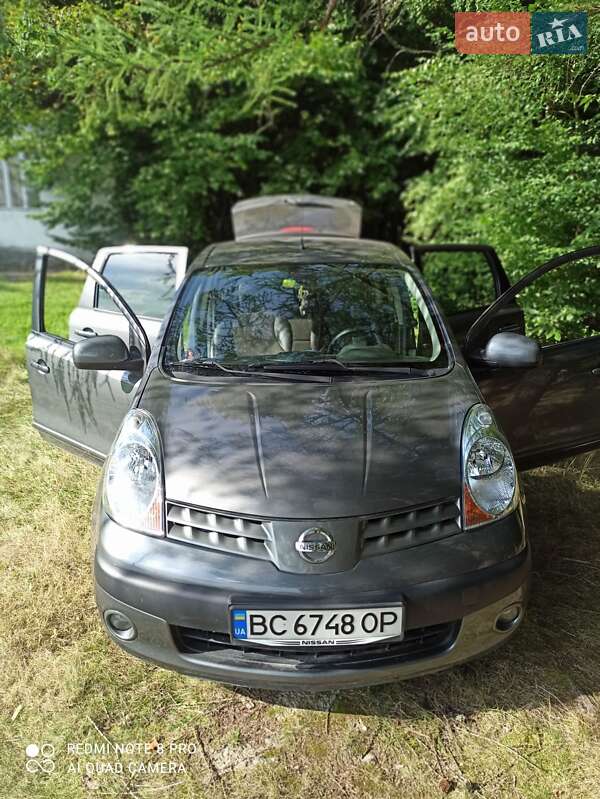 Хэтчбек Nissan Note 2006 в Львове
