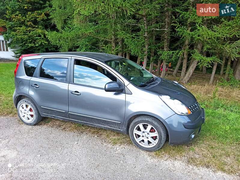 Хэтчбек Nissan Note 2006 в Львове