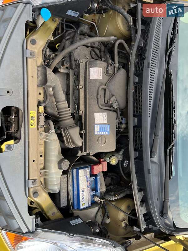 Хетчбек Nissan Note 2006 в Житомирі фото 7 Хетчбек Nissan Note 2006 в Житомирі