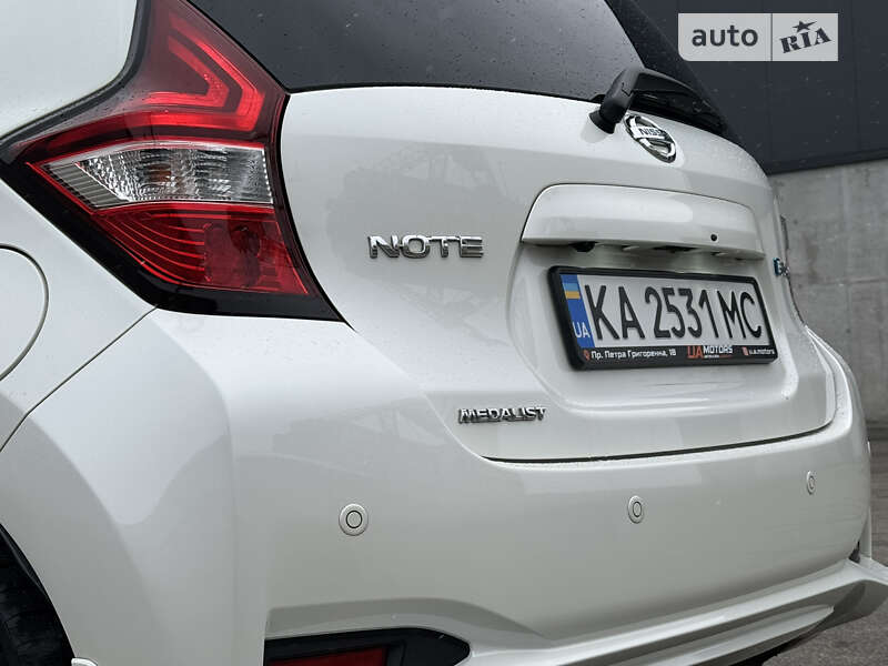Хэтчбек Nissan Note 2018 в Киеве