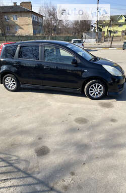 Хэтчбек Nissan Note 2011 в Киеве