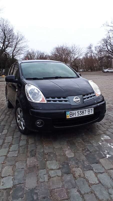 Хэтчбек Nissan Note 2008 в Одессе