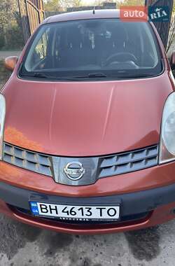 Хэтчбек Nissan Note 2006 в Измаиле