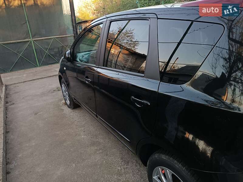 Хэтчбек Nissan Note 2009 в Одессе