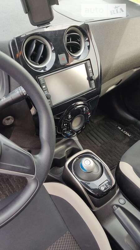 Хэтчбек Nissan Note 2017 в Сваляве