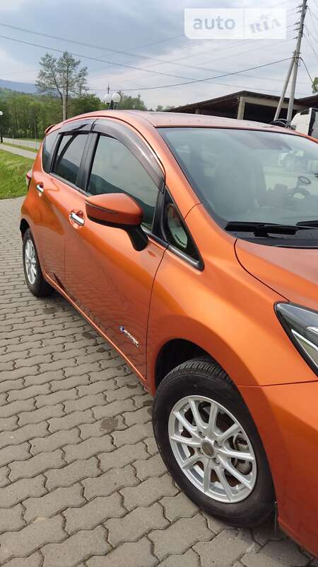 Хэтчбек Nissan Note 2017 в Сваляве