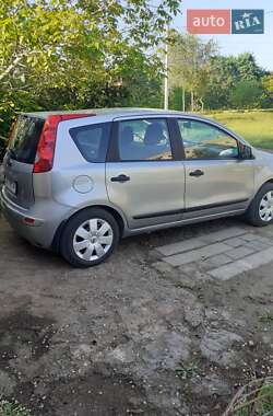 Хэтчбек Nissan Note 2008 в Марганце