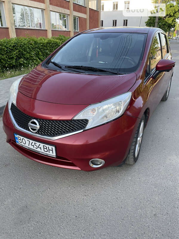 Хэтчбек Nissan Note 2015 в Рава-Русской