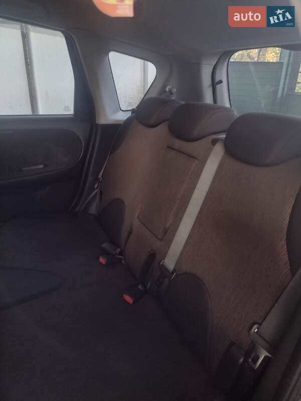 Хетчбек Nissan Note 2011 в Дніпрі