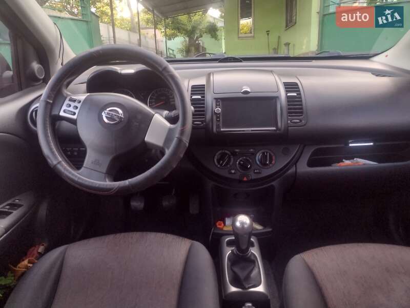 Хетчбек Nissan Note 2011 в Дніпрі