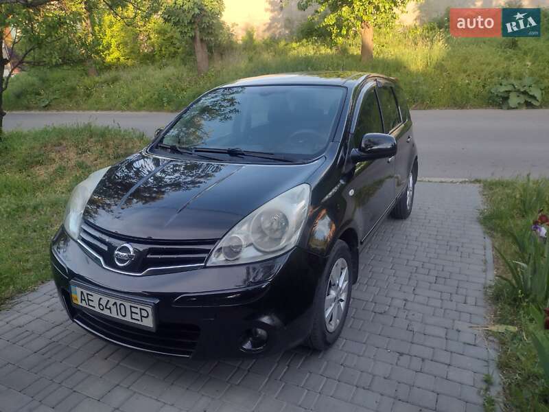 Хетчбек Nissan Note 2011 в Дніпрі