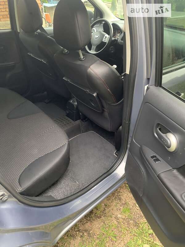 Хетчбек Nissan Note 2011 в Ужгороді