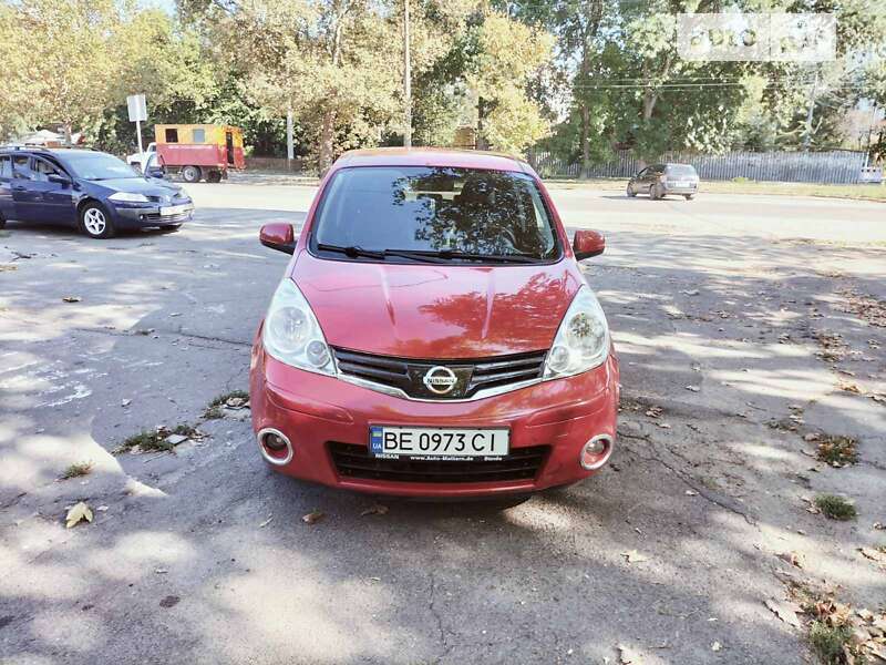 Хэтчбек Nissan Note 2013 в Николаеве
