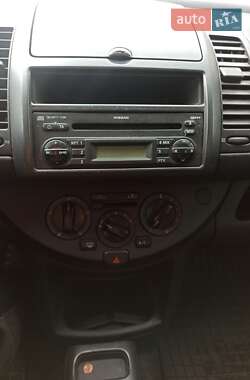 Хэтчбек Nissan Note 2006 в Староконстантинове