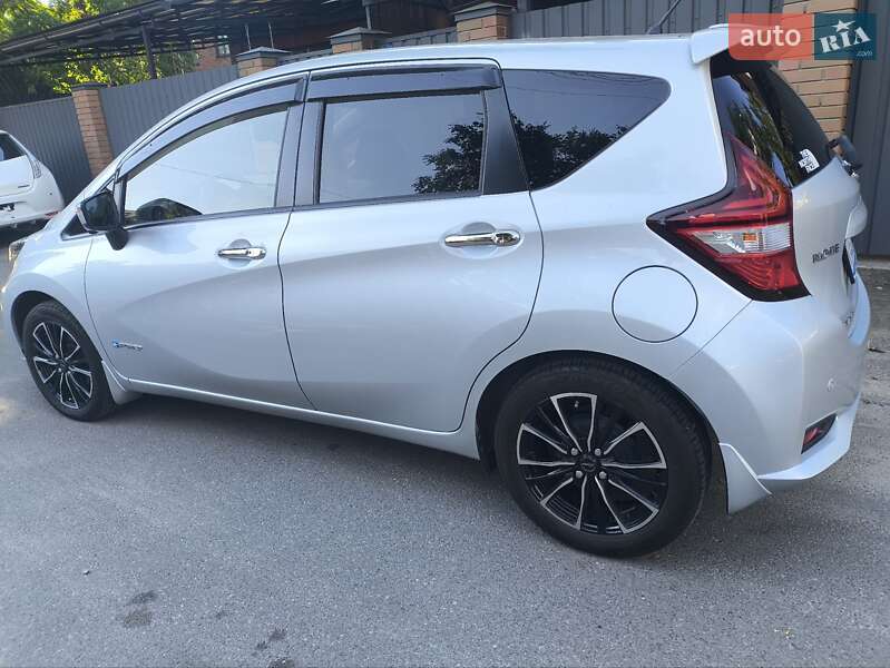 Хэтчбек Nissan Note 2017 в Ирпене