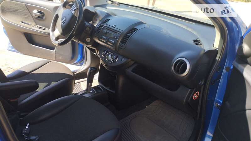 Хэтчбек Nissan Note 2007 в Нетешине