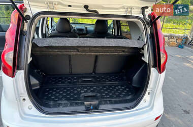 Хэтчбек Nissan Note 2012 в Могилев-Подольске