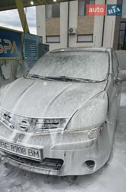 Хэтчбек Nissan Note 2012 в Бобрке