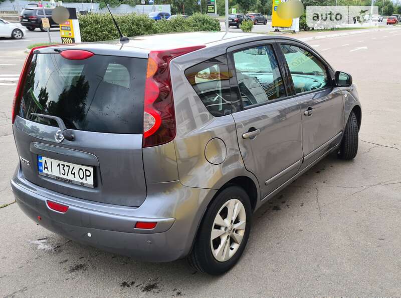 Хэтчбек Nissan Note 2012 в Киеве