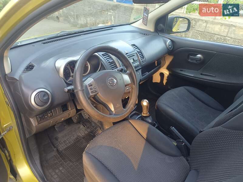 Хэтчбек Nissan Note 2006 в Умани