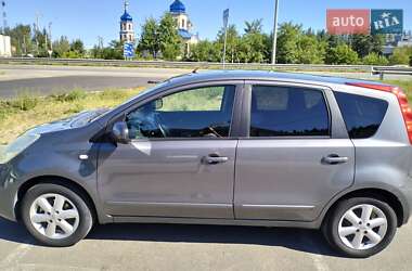 Хэтчбек Nissan Note 2006 в Киеве