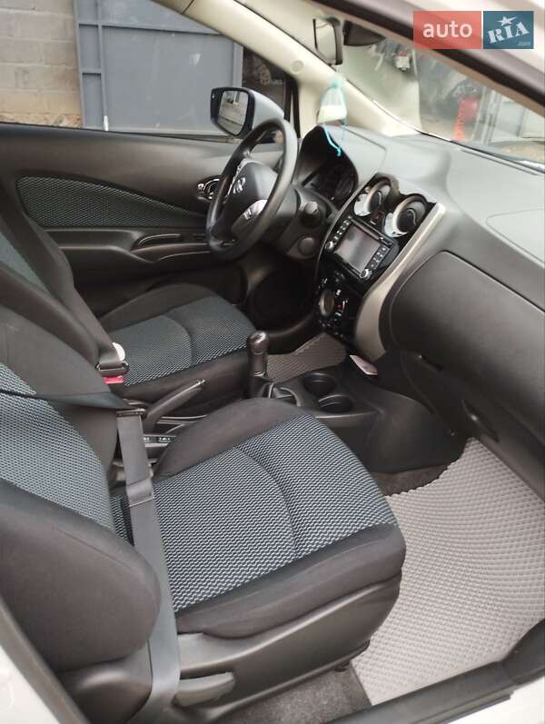 Хэтчбек Nissan Note 2013 в Красилове
