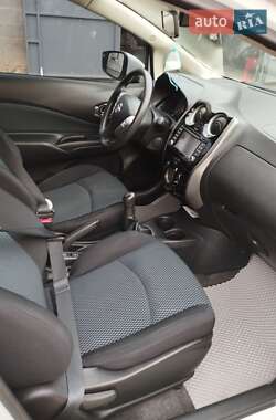 Хэтчбек Nissan Note 2013 в 