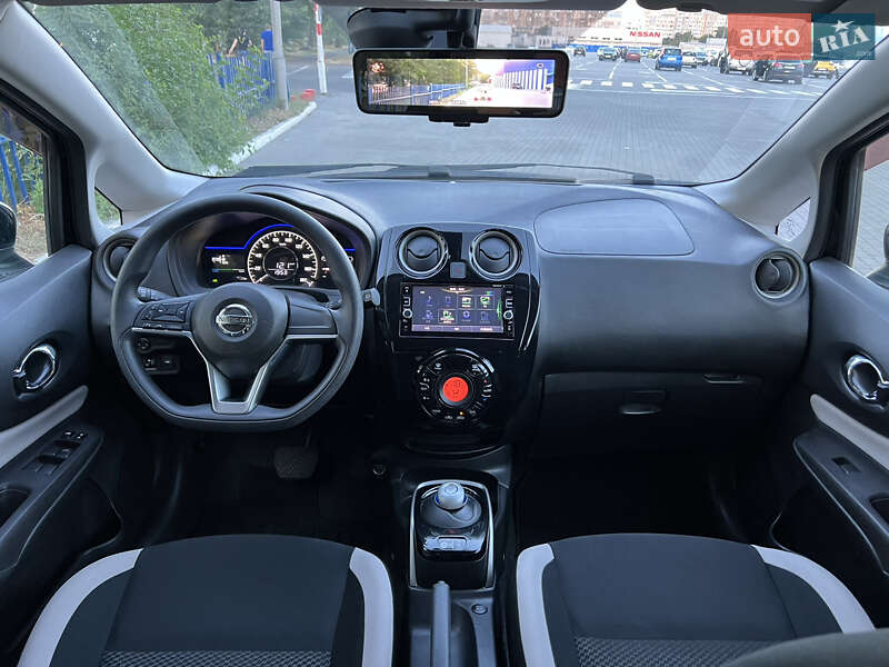 Хетчбек Nissan Note 2017 в Одесі