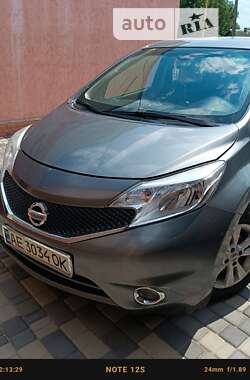 Хэтчбек Nissan Note 2015 в Пятихатках