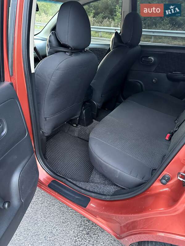 Хетчбек Nissan Note 2006 в Хмельницькому