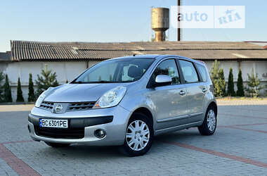 Хэтчбек Nissan Note 2006 в Золочеве