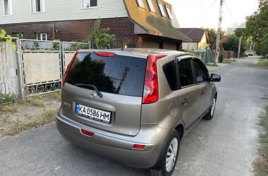 Хэтчбек Nissan Note 2008 в Киеве