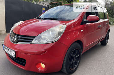 Хэтчбек Nissan Note 2011 в Овидиополе