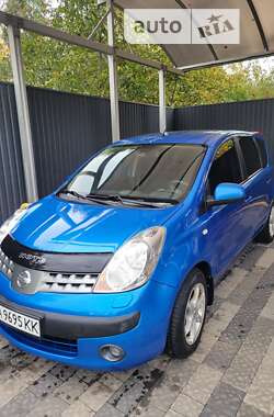 Хэтчбек Nissan Note 2007 в Киеве