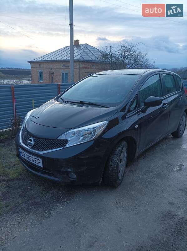 Хетчбек Nissan Note 2016 в Підволочиську