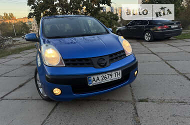 Хэтчбек Nissan Note 2007 в Киеве