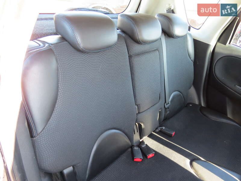 Хэтчбек Nissan Note 2012 в Кропивницком