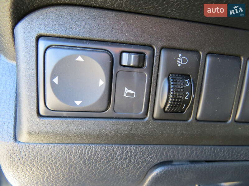 Хэтчбек Nissan Note 2012 в Кропивницком