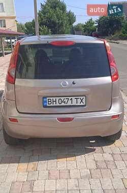 Хэтчбек Nissan Note 2006 в 