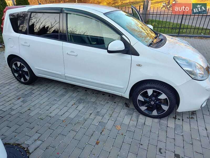 Хетчбек Nissan Note 2012 в Рівному фото 5 Хетчбек Nissan Note 2012 в Рівному